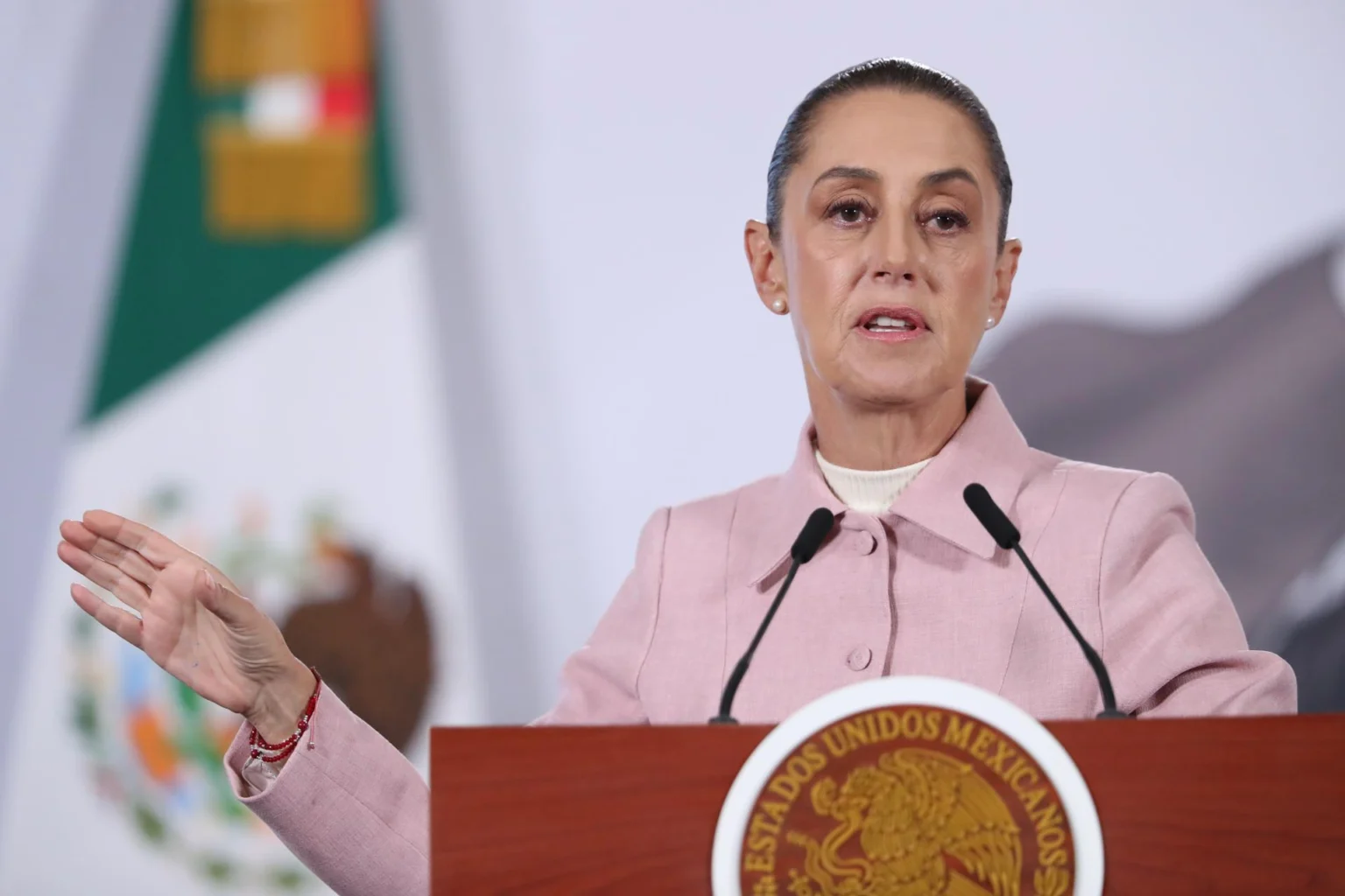 Meryl Streep reconoce a Sheinbaum como primera presidenta de México
