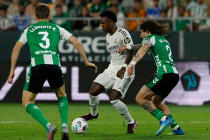 Real Madrid empata con Betis y Barcelona se acerca al título