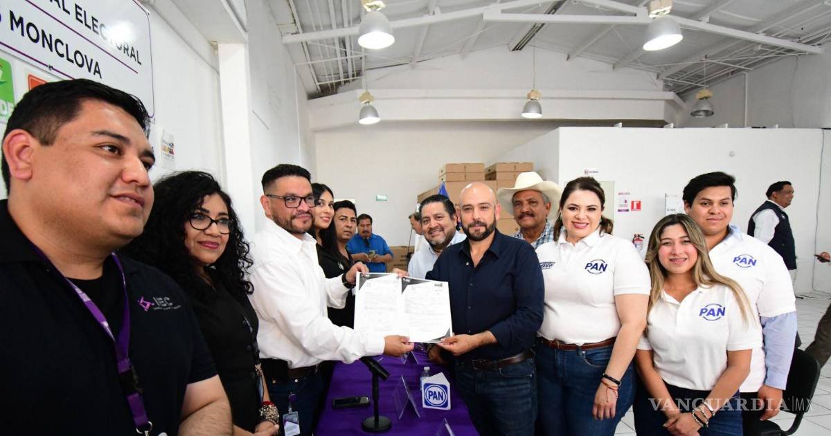 PAN registra a Héctor Garza como candidato a diputado en Coahuila
