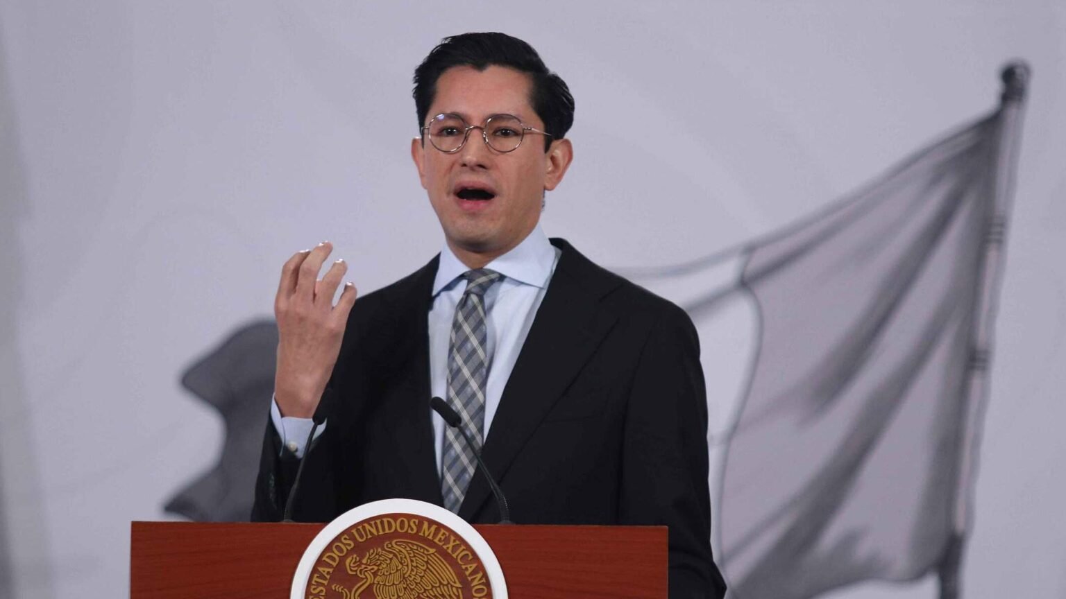 Roberto Velasco asume la Secretaría de Relaciones Exteriores