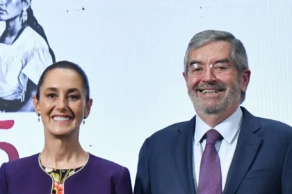 Sheinbaum propone a Roberto Velasco para Cancillería tras relevo en SRE