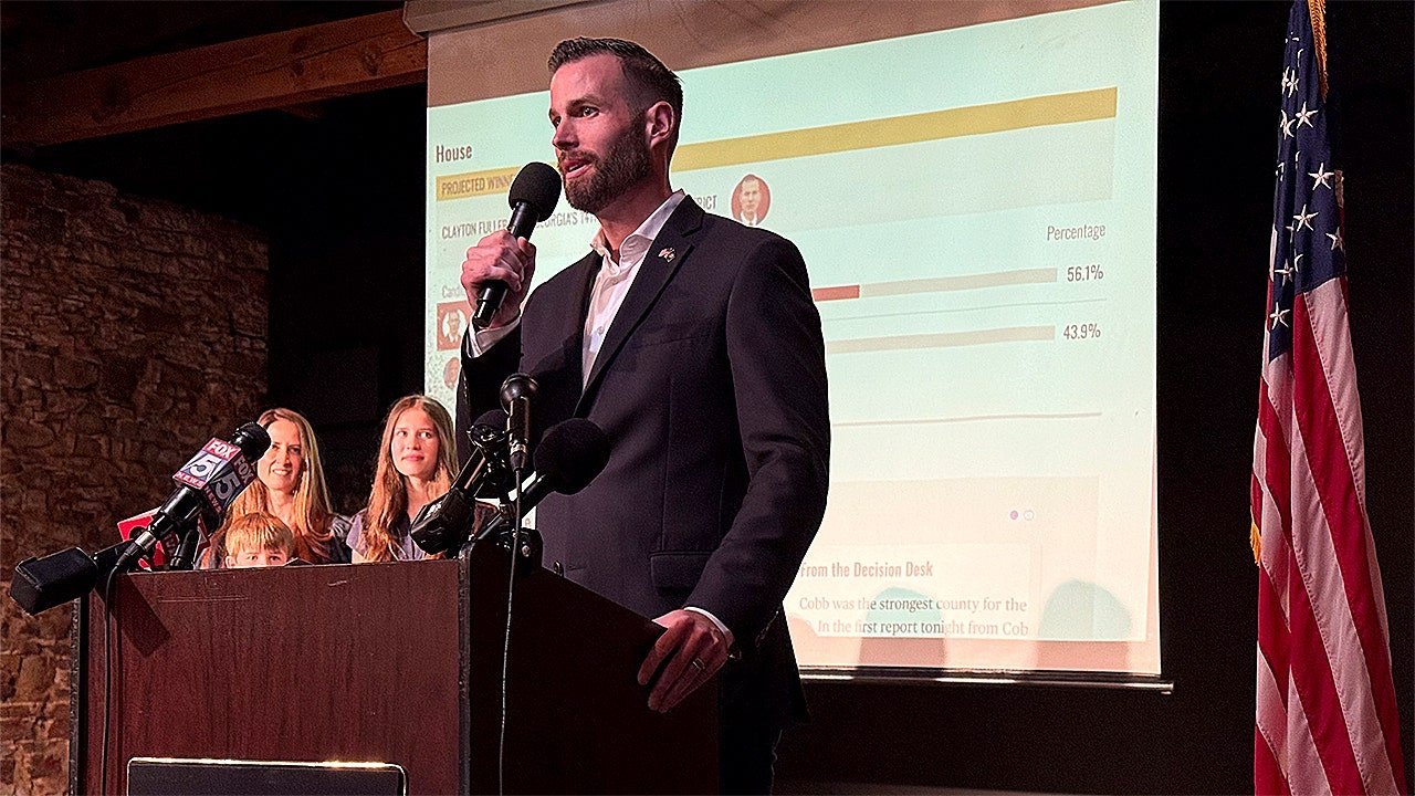 Clay Fuller gana en Georgia y atribuye su triunfo a Donald Trump