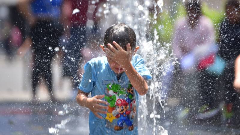 El Salvador enfrenta temperaturas récord por ola de calor en abril