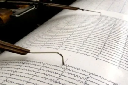 Terremoto de 7.4 en Indonesia activa alerta de tsunami regional
