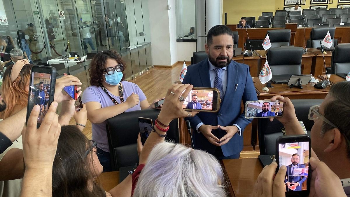 MC defiende Plan B y acusa al PRI de militarización y privilegios
