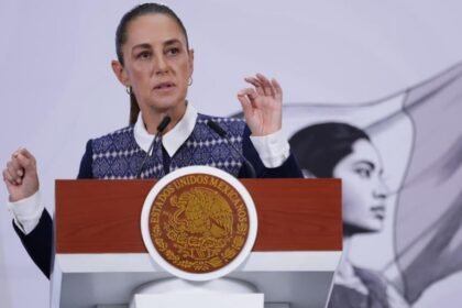 Sheinbaum ordena visitas diarias a centros ICE tras muerte de mexicano