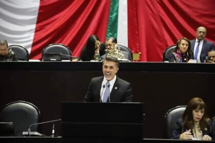 Morena propone regular licencias de diputados por ocio y entretenimiento