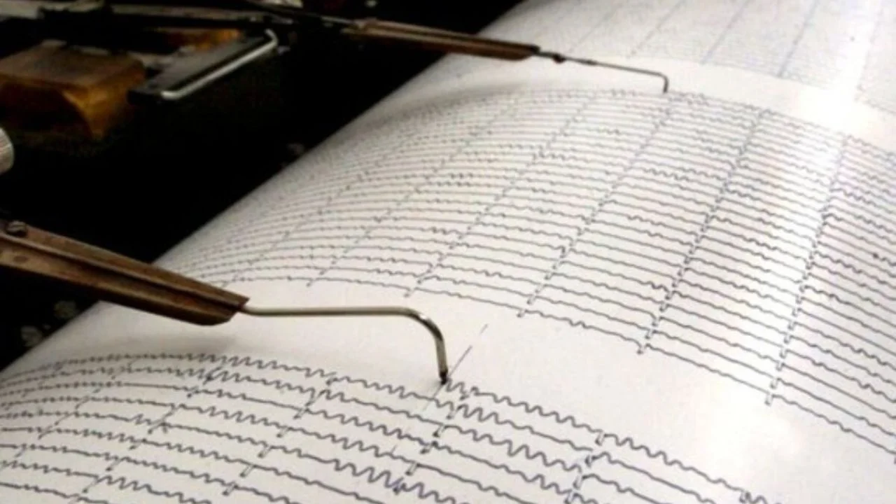 Terremoto de 7.4 en Indonesia activa alerta de tsunami regional