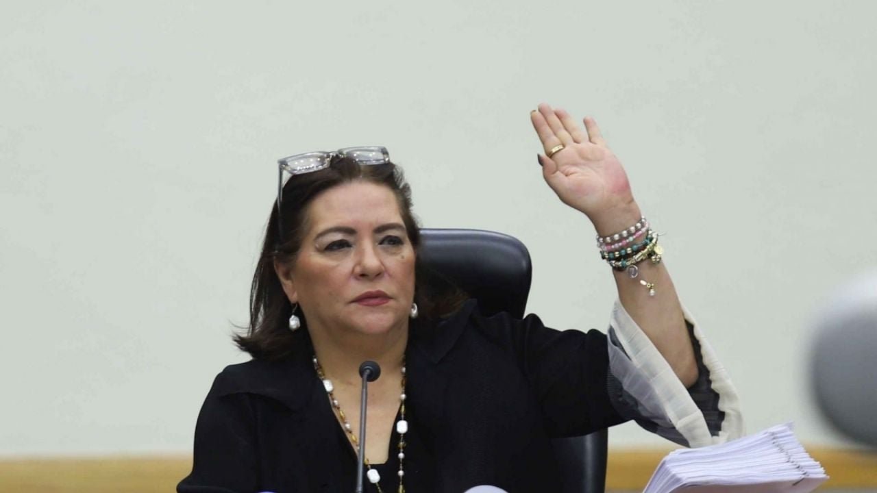 Oposición en Senado respalda a Taddei y rechaza reformas electorales