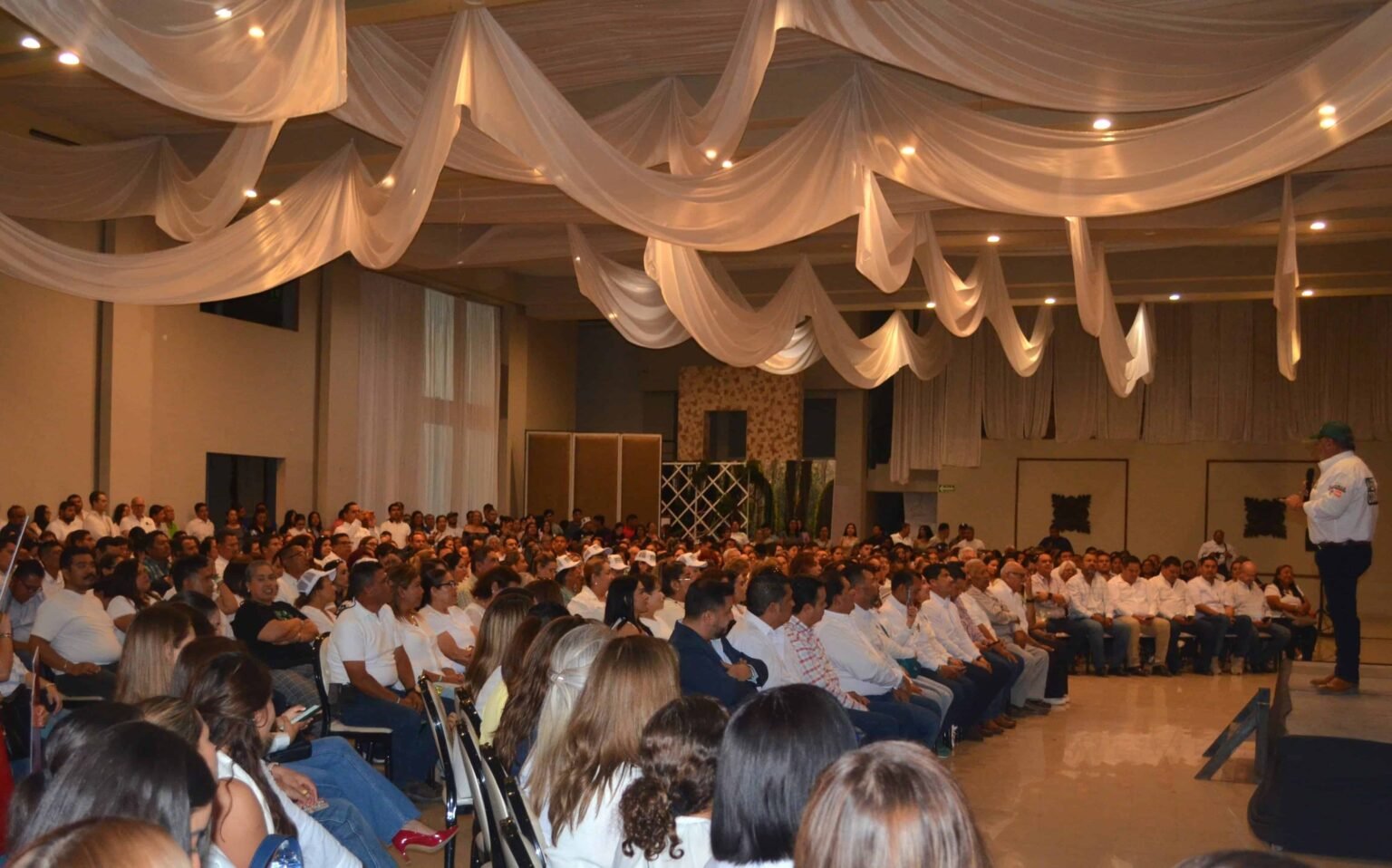 Maestros de Monclova respaldan a candidatos del PRI en Coahuila