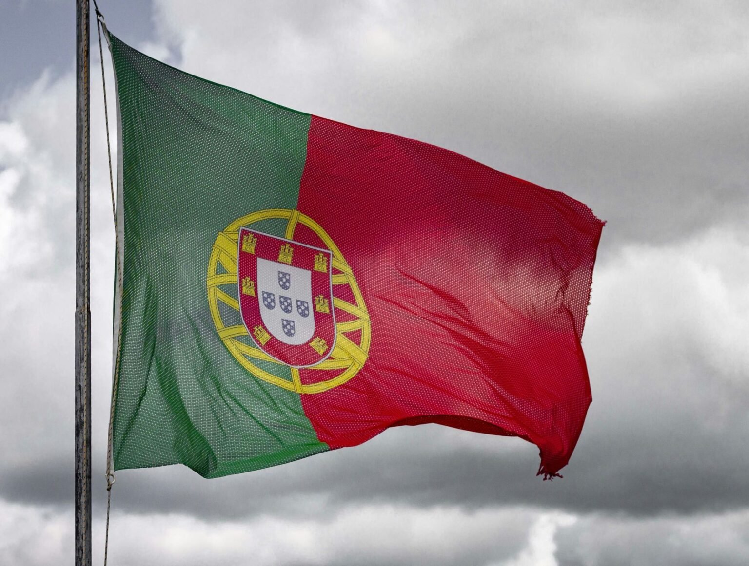 Inversionistas de Golden Visa demandan a Portugal por ley de ciudadanía