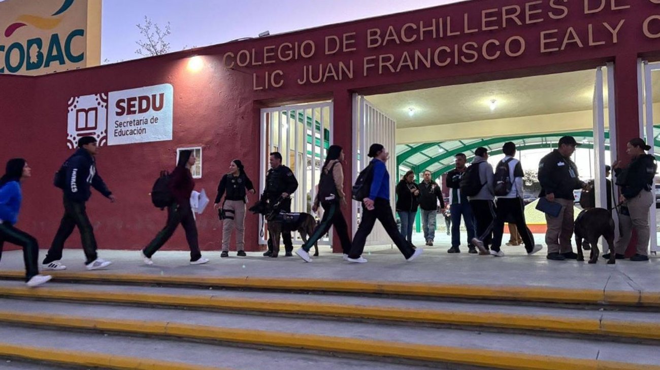 Reconocen labor social y humana de docentes en Coahuila