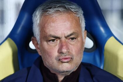Mourinho admite contactos con Real Madrid y duda sobre el Benfica