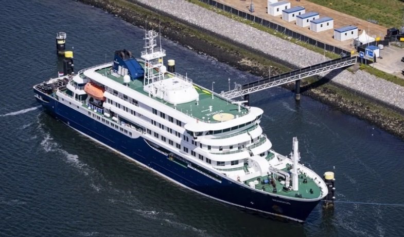 Crucero Hondius llega a Róterdam tras brote de hantavirus
