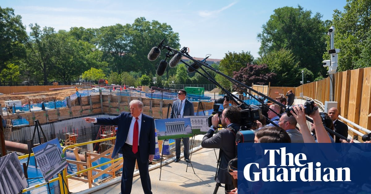 Trump muestra avances de nuevo salón en Casa Blanca pese a polémica