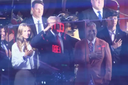Trump es abucheado en Finales de la NBA en el Madison Square Garden