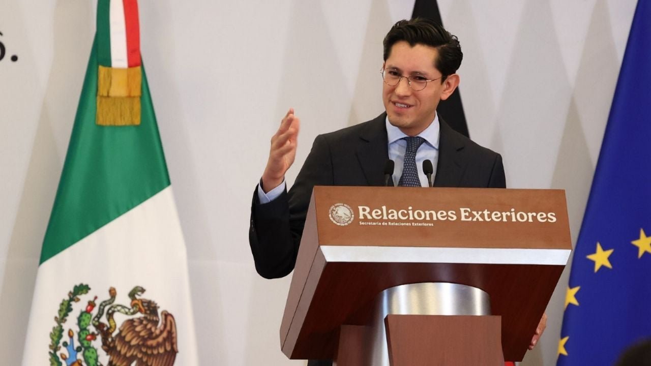 SRE desmiente cancelación de visas a gobernadores de Morena
