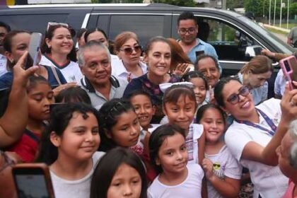Sheinbaum urge a jóvenes a consolidar la Cuarta Transformación