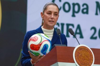 Sheinbaum critica a FIFA por altos precios del Mundial 2026