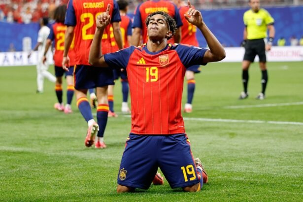 Lamine Yamal lidera goleada de España 4-0 ante Arabia Saudí
