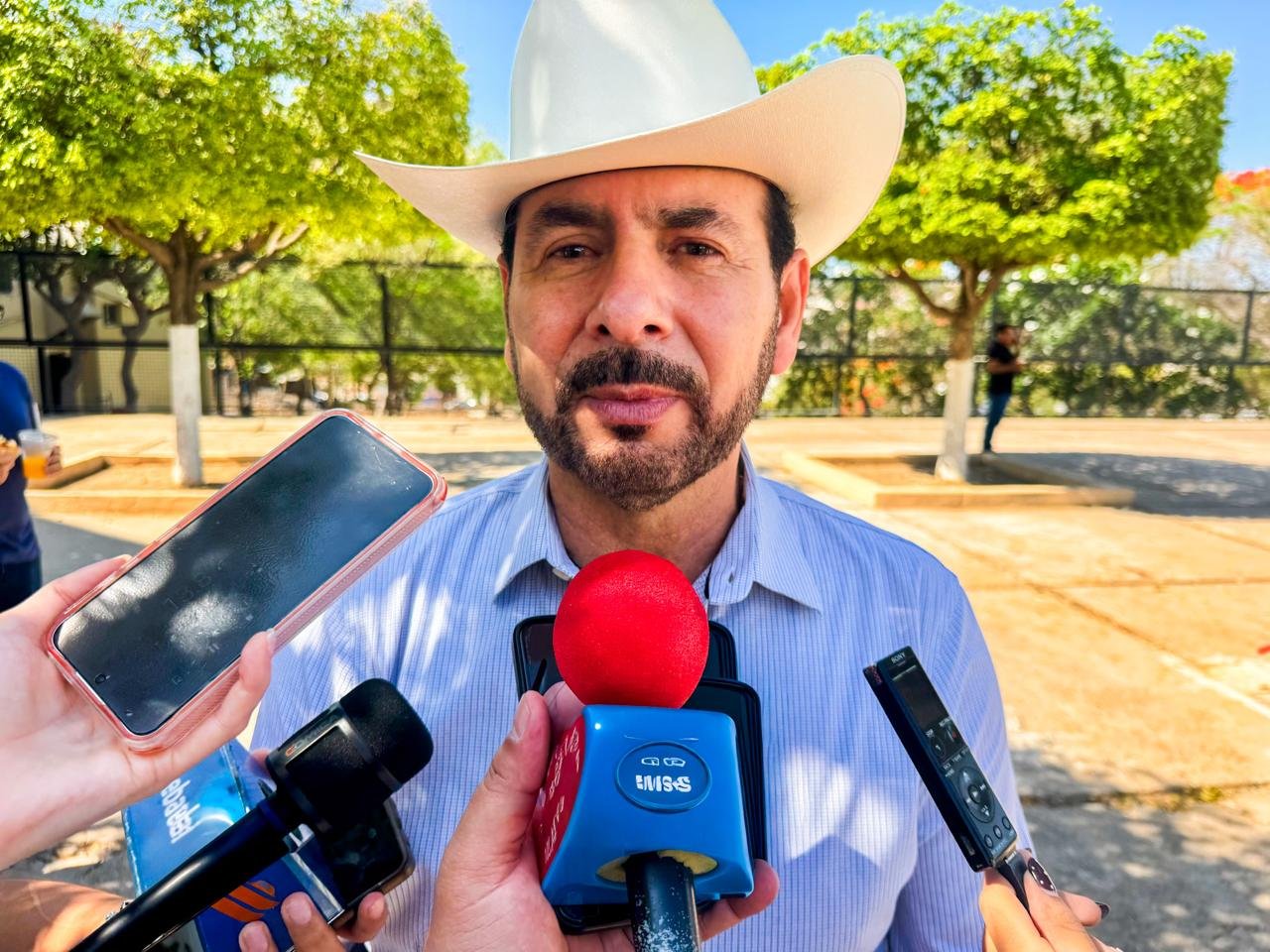 Sinaloa mantiene ganado libre de gusano barrenador: UGRS