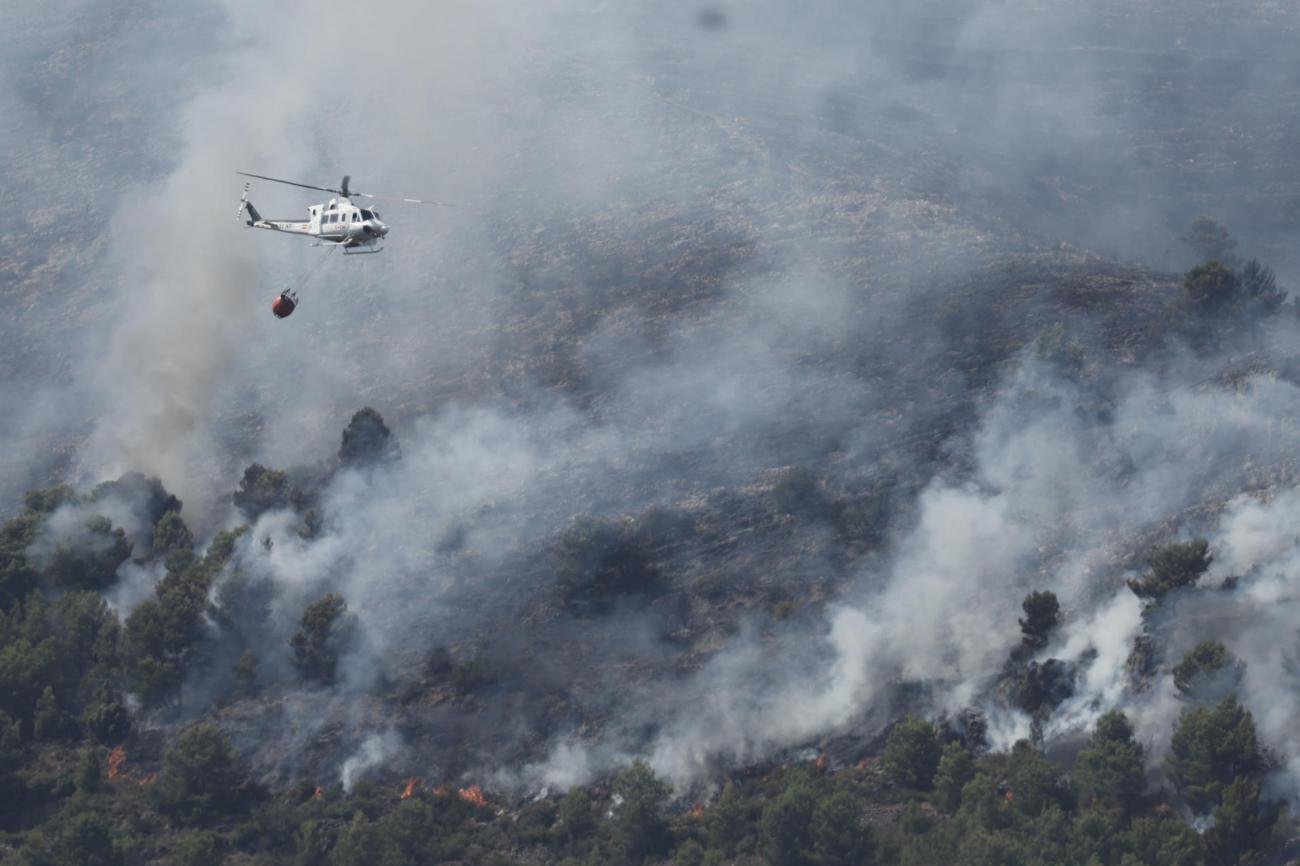 Incendios forestales arrasan 77,000 hectáreas en España 2026