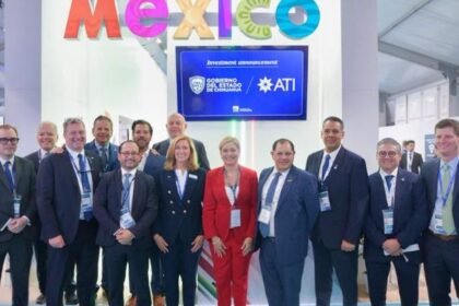 Chihuahua consigue cuatro nuevas inversiones en feria aeroespacial