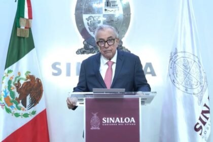 Rubén Rocha Moya lleva 69 días en casa y colabora con la FGR