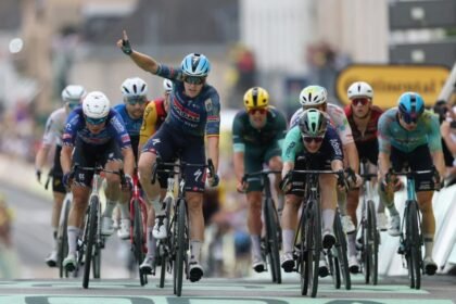 Tim Merlier gana su tercera etapa en el Tour de Francia 2026