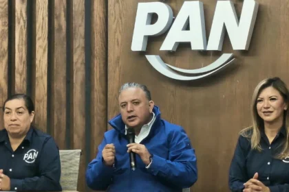 PAN pide esclarecer retiro de visa a hijo de AMLO en EE UU