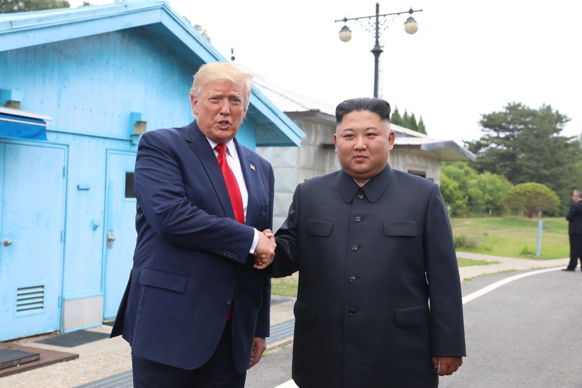 Trump ordena reducir maniobras militares con Corea del Sur