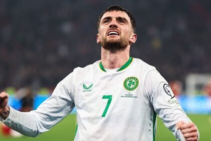 Real Betis ficha al irlandés Troy Parrott por 16 millones de euros