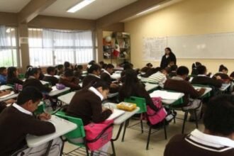 Tamaulipas prohíbe celulares y tabletas en todas las escuelas