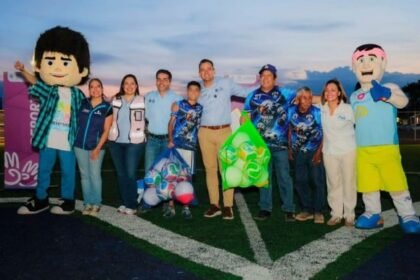 Bonilla inaugura cancha de fútbol rehabilitada en colonia Revolución