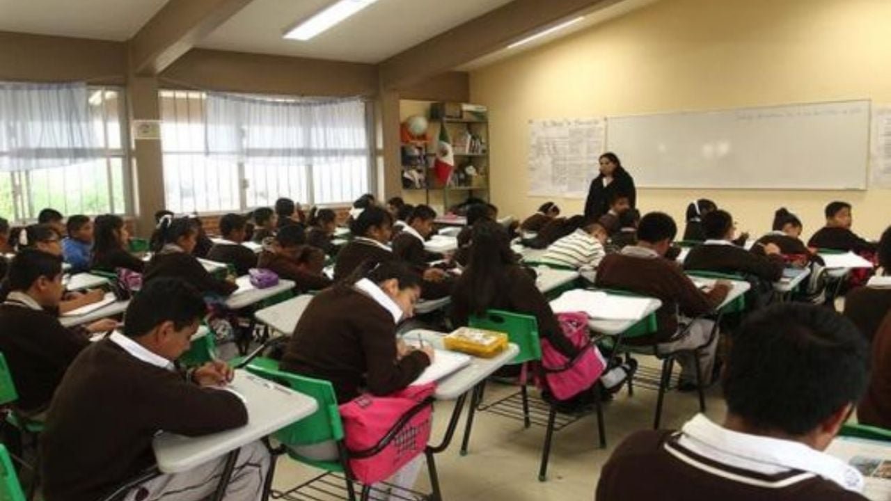 Tamaulipas prohíbe celulares y tabletas en todas las escuelas