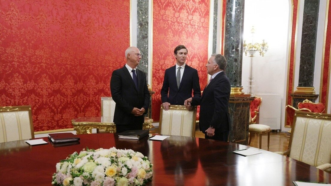 Putin se reúne con enviados de Trump para dialogar sobre Ucrania