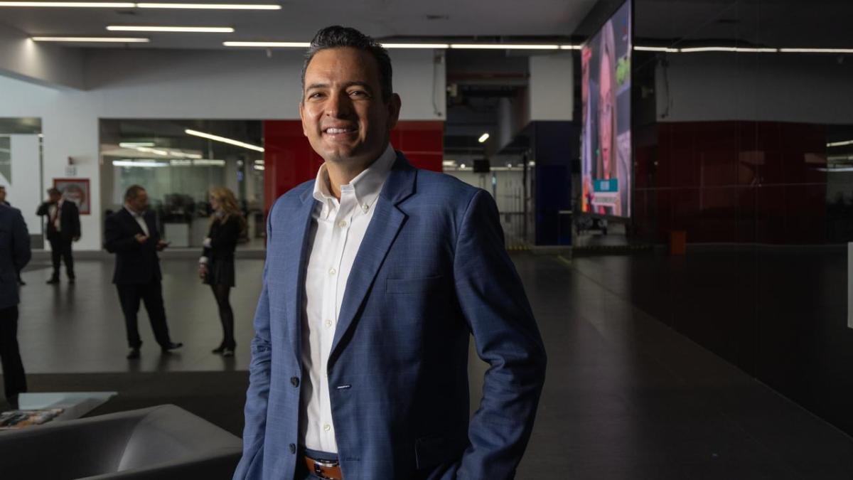 Marco Bonilla solicitará licencia para buscar candidatura en 2027